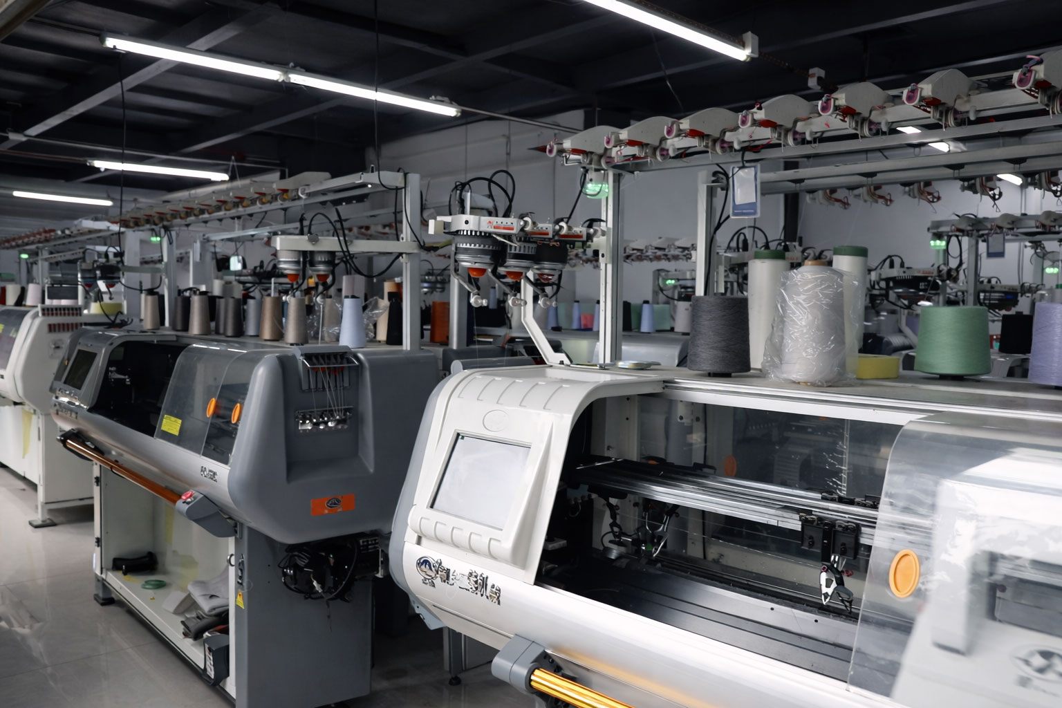 Lin Sweater Factory workshop — OEM knitwear manufacturer Dalang Dongguan