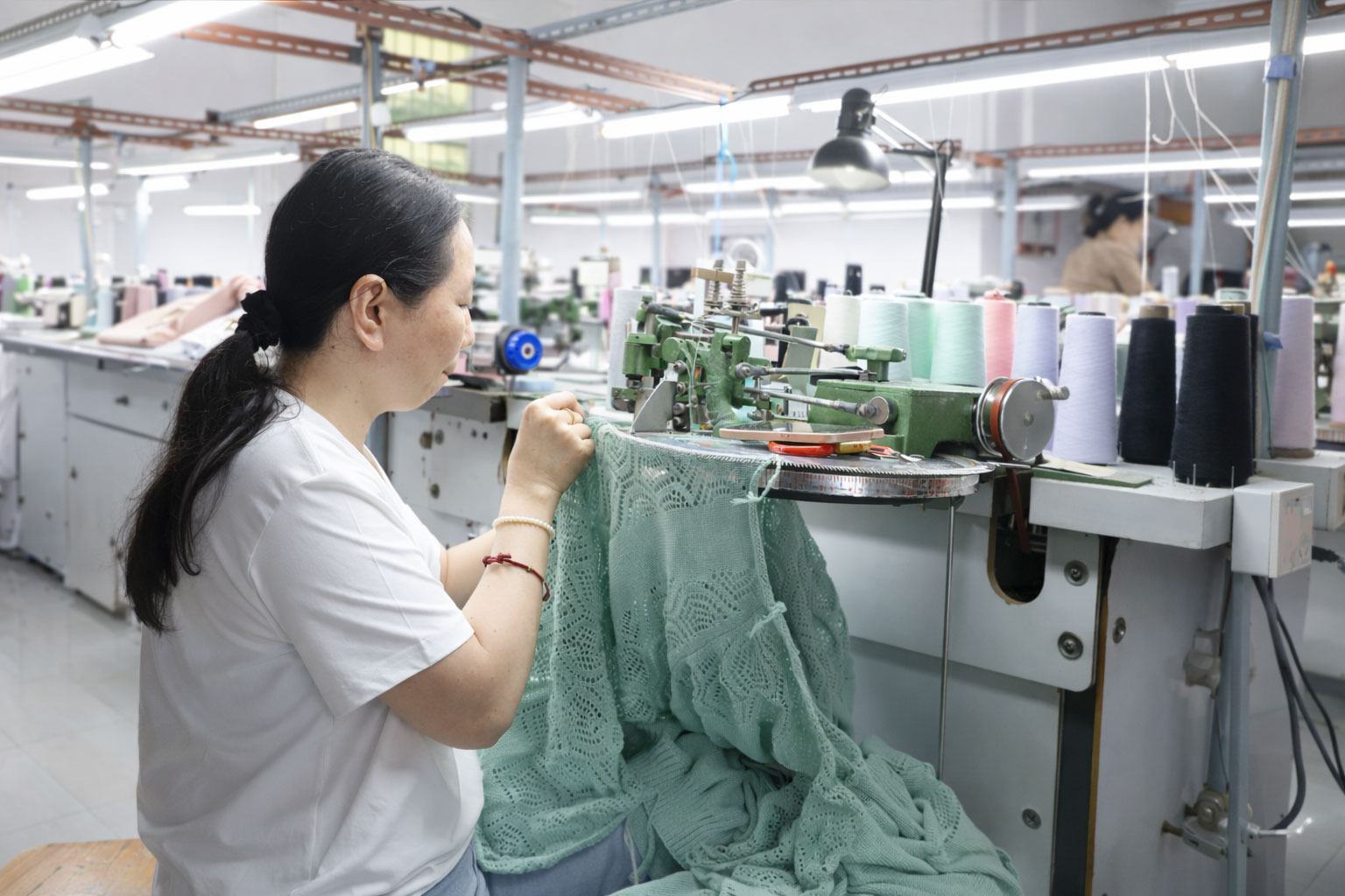 Linking machine seaming knitwear panels factory