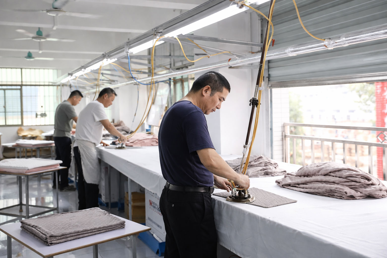 Steaming and pressing professional finishing knitwear